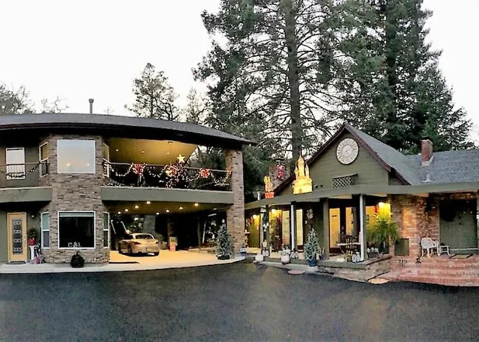 Foothill House